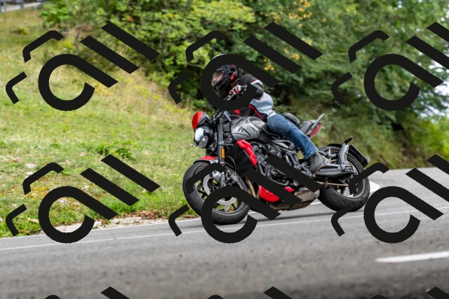 202509141459-DSC_0637_d2_