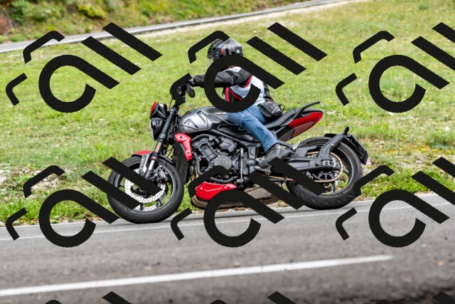 202509141459-DSC_0638_d2_