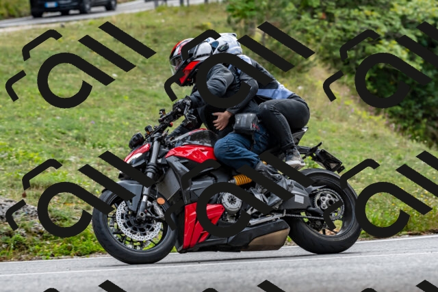 202509141552-DSC_0920_d2_