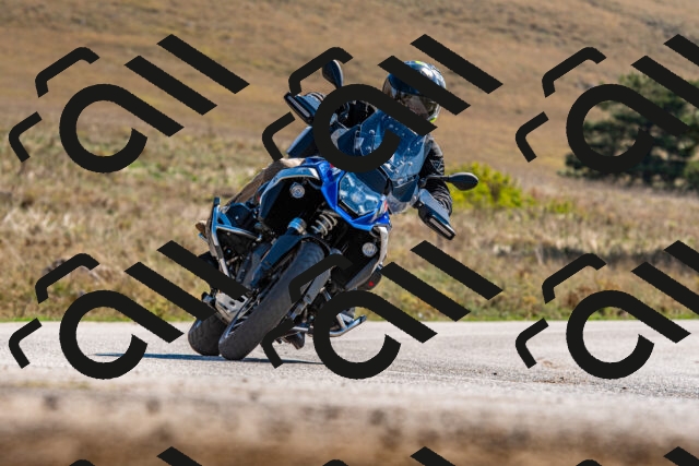 20250914104530-R01_7885_r1