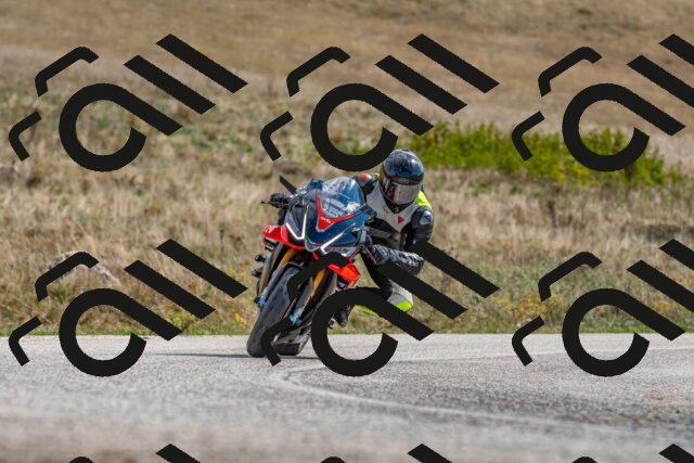 20250914120029-R01_8823_r1