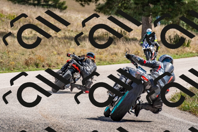 20250914120211-R01_8878_r1