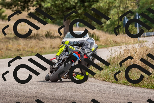 20250914124831-R01_9233_r1