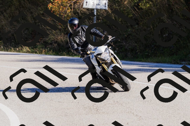 202509201005-_04A9823_c3