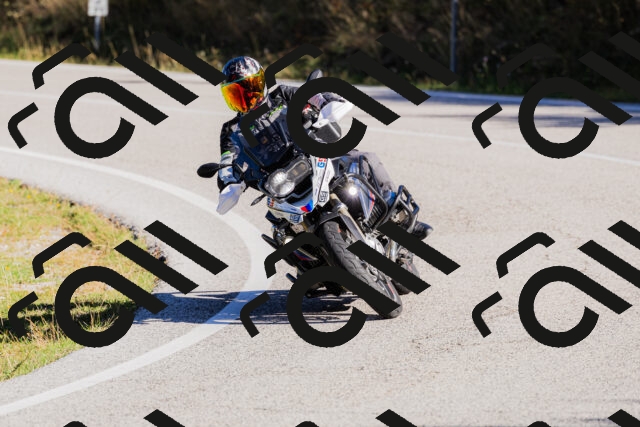 202509201009-_04A9847_c3