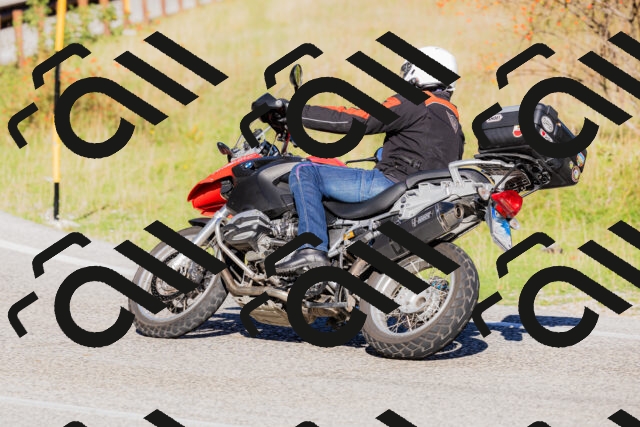 202509201009-_04A9860_c3