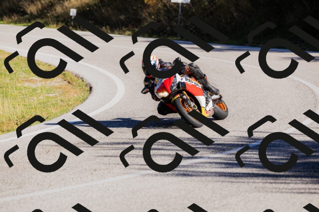 202509201011-_04A9877_c3