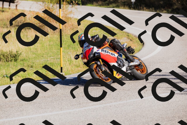 202509201011-_04A9878_c3