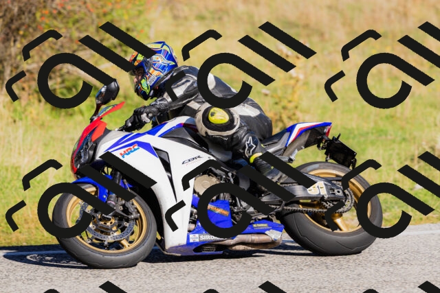 202509201011-_04A9892_c3