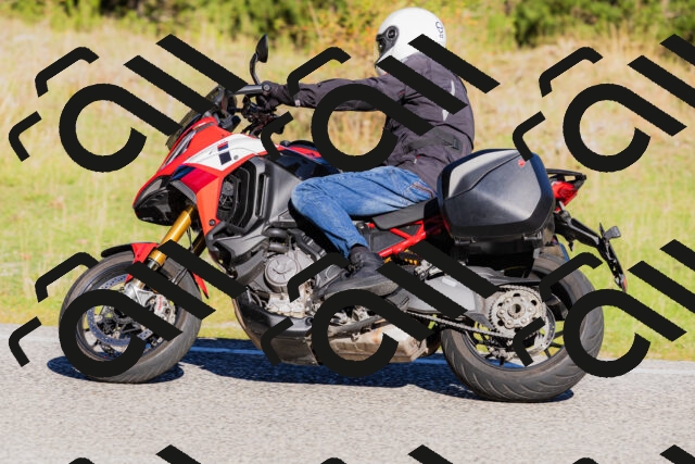 202509201011-_04A9902_c3