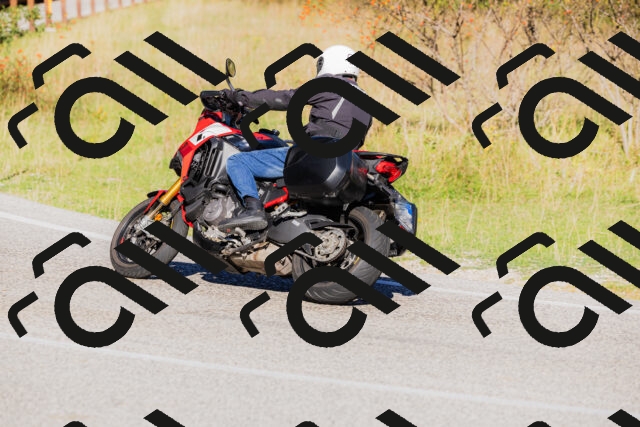 202509201011-_04A9903_c3