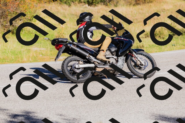 202509201013-_04A9913_c3