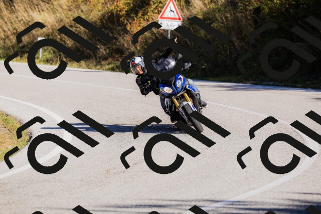 202509201020-_04A0009_c3