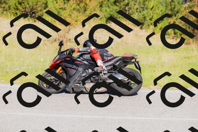 202509201021-_04A0023_c3