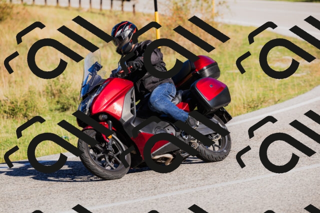 202509201023-_04A0043_c3