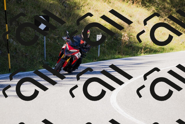 202509201025-_04A0047_c3