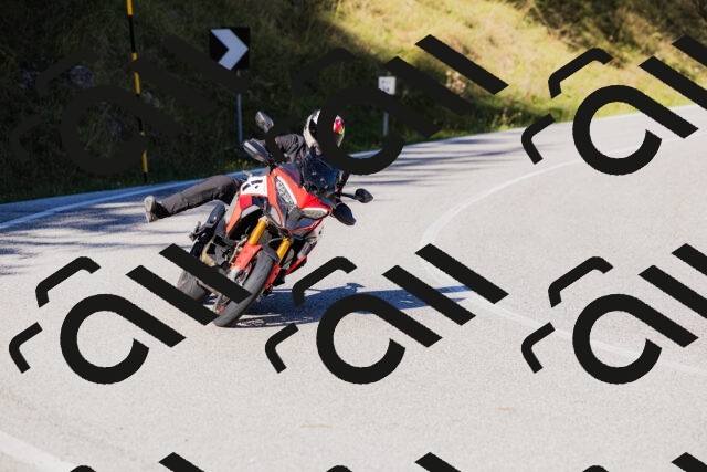 202509201025-_04A0050_c3