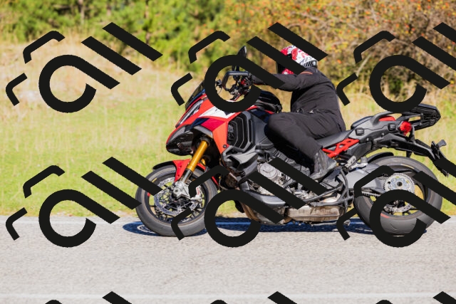 202509201027-_04A0104_c3