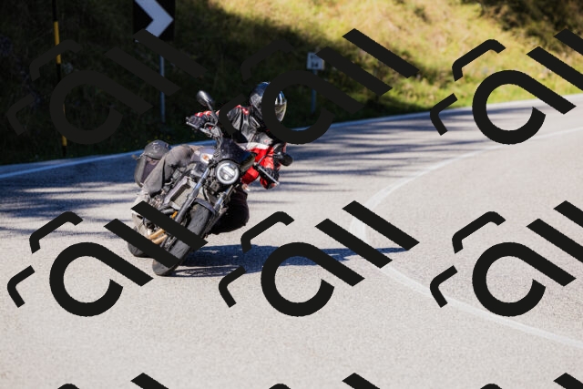 202509201035-_04A0193_c3