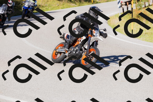 202509201035-_04A0201_c3