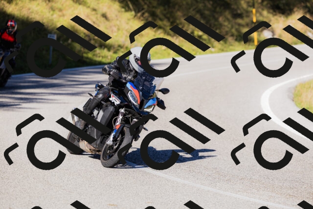 202509201035-_04A0220_c3