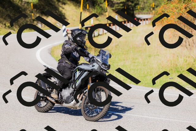 202509201037-_04A0244_c3