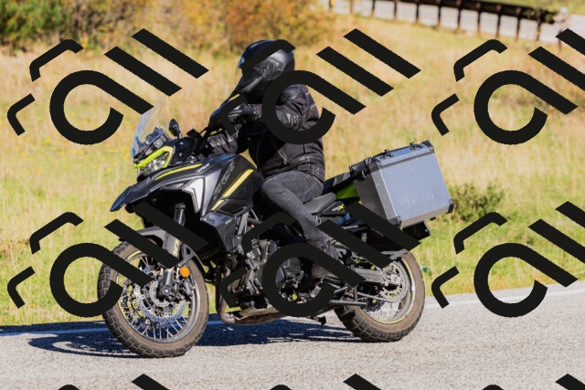 202509201037-_04A0256_c3