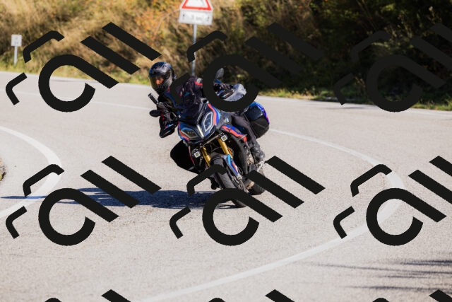 202509201038-_04A0268_c3