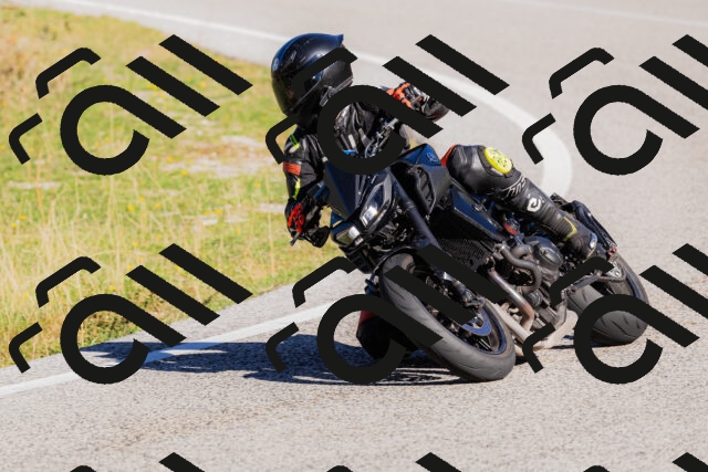 202509201039-_04A0277_c3