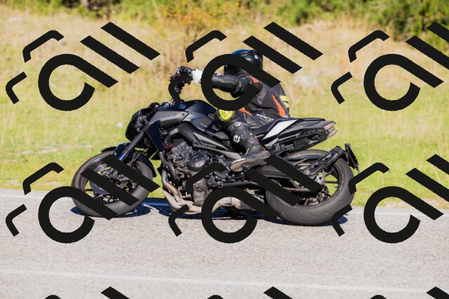 202509201039-_04A0280_c3