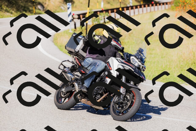 202509201041-_04A0286_c3