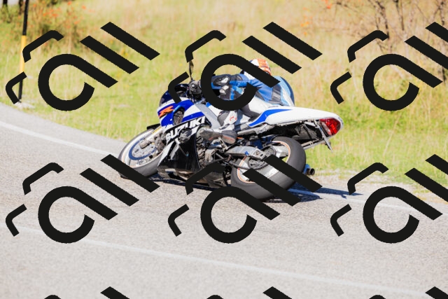 202509201043-_04A0310_c3