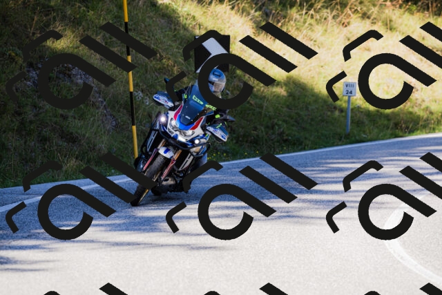 202509201043-_04A0313_c3