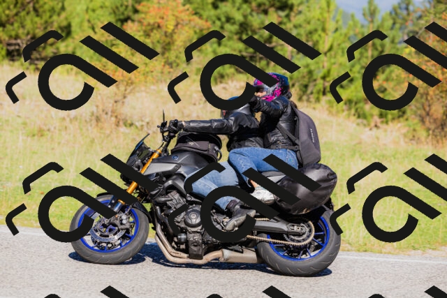 202509201047-_04A0372_c3