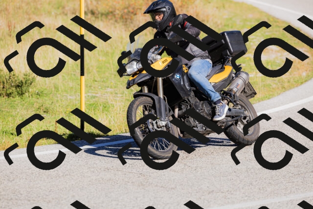 202509201053-_04A0412_c3