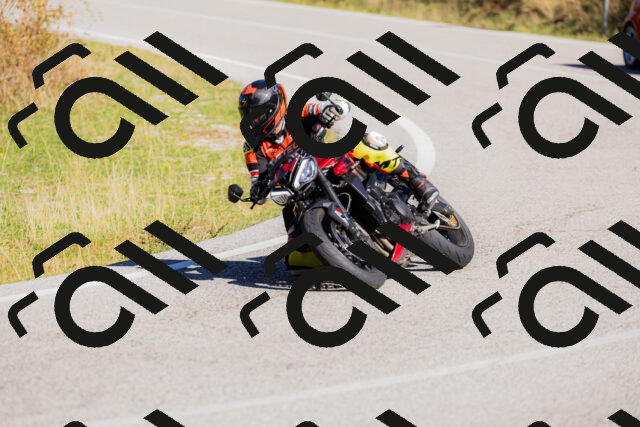 202509201056-_04A0433_c3