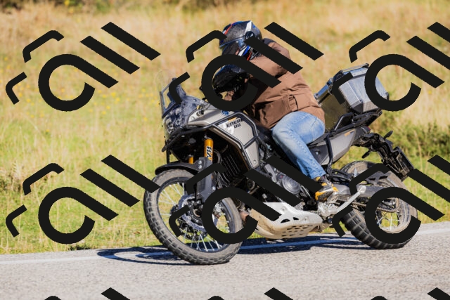 202509201057-_04A0444_c3