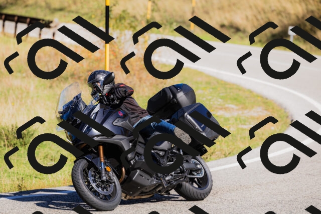 202509201057-_04A0450_c3