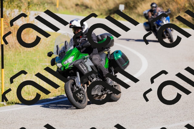 202509201100-_04A0469_c3