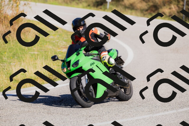 202509201101-_04A0482_c3