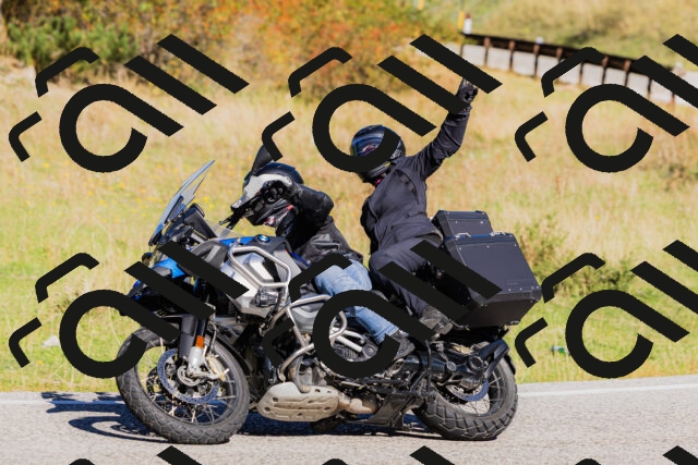 202509201106-_04A0539_c3