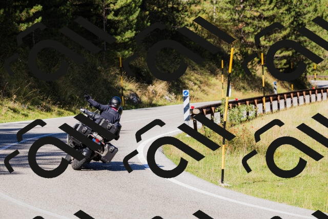 202509201106-_04A0543_c3