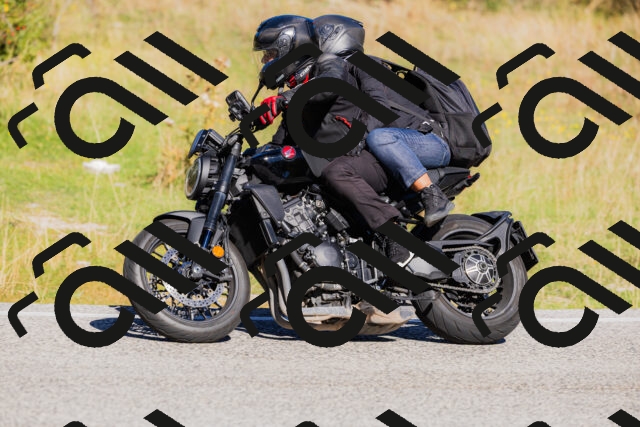 202509201110-_04A0567_c3