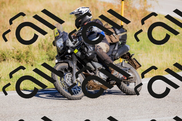 202509201112-_04A0578_c3