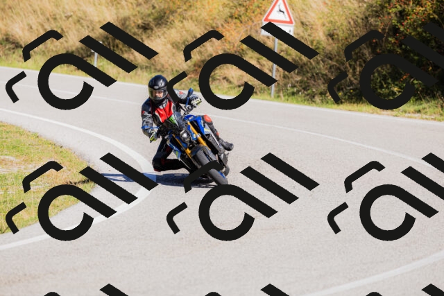 202509201116-_04A0585_c3