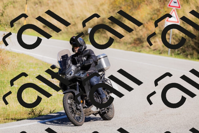 202509201117-_04A0613_c3