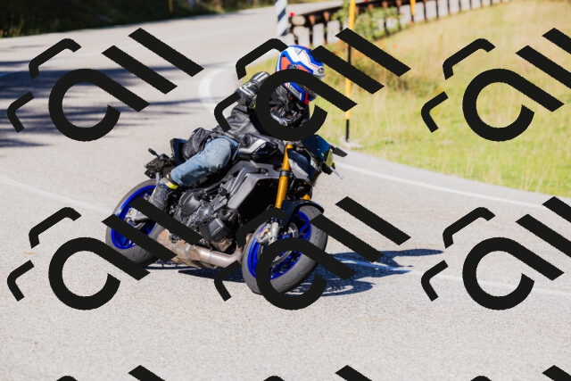 202509201120-_04A0635_c3