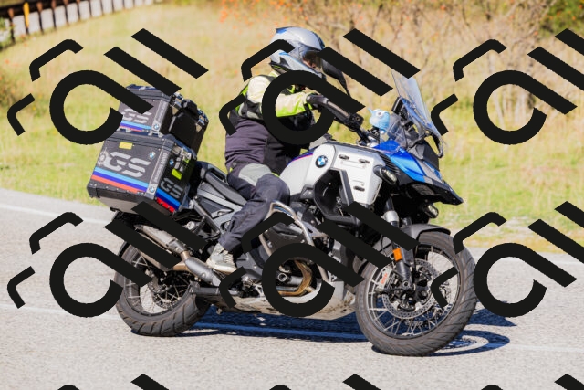 202509201121-_04A0640_c3