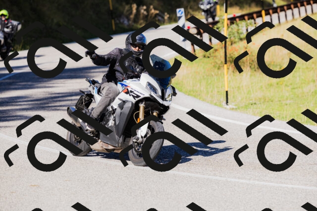 202509201121-_04A0641_c3