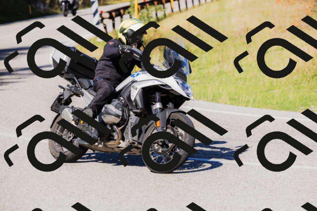 202509201121-_04A0644_c3